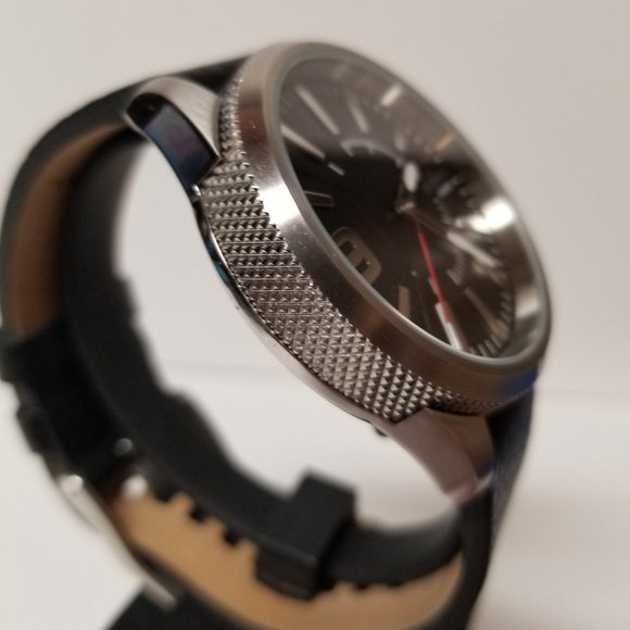 Diesel Wristwatch - Picture 3 of 5